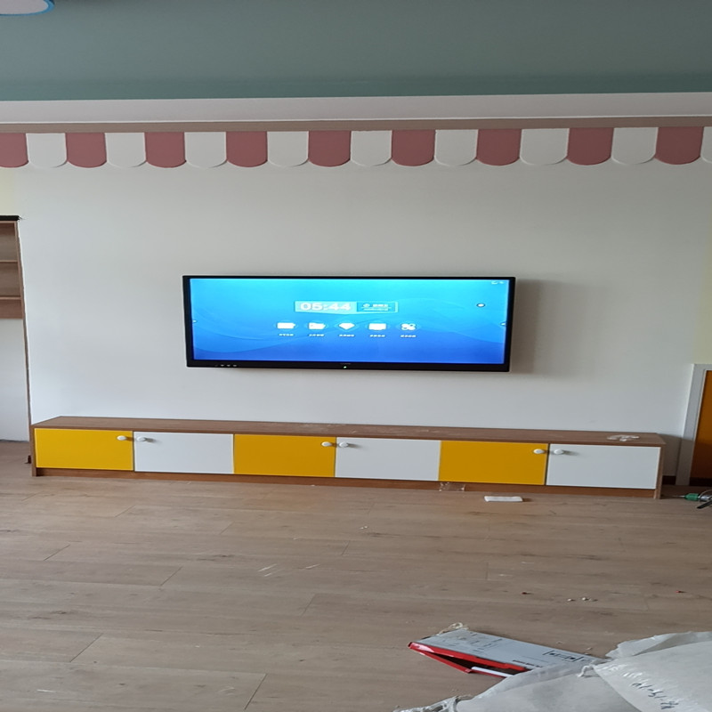 信特安55寸會(huì)議平板入駐甘肅某幼兒園